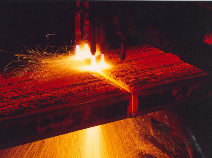 Steel cutting in slab plant.jpg